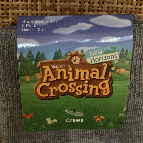 Animal Crossing: New Horizons Crew Socks & Fuzzy Crew Toe Socks Bundle - Picture 4 of 13